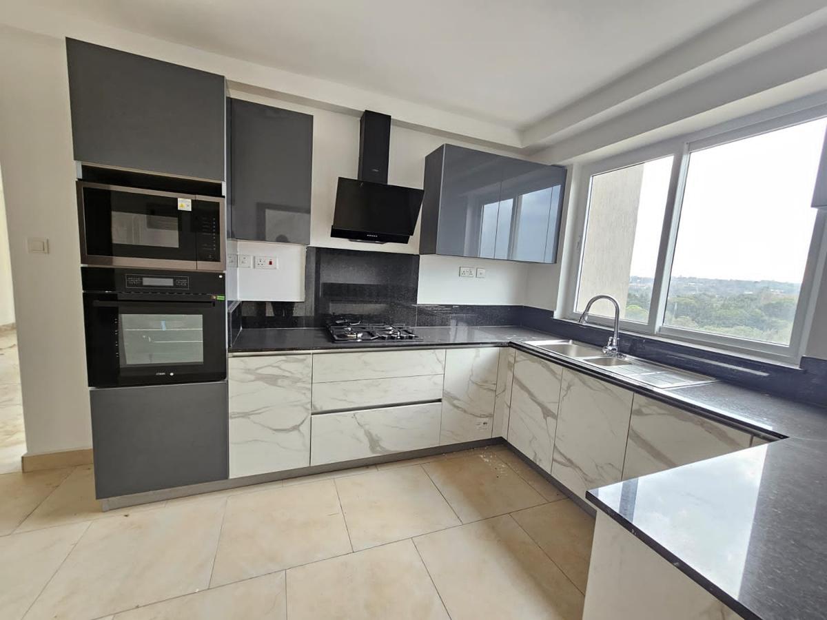 3 Bed Apartment with En Suite in General Mathenge - 15