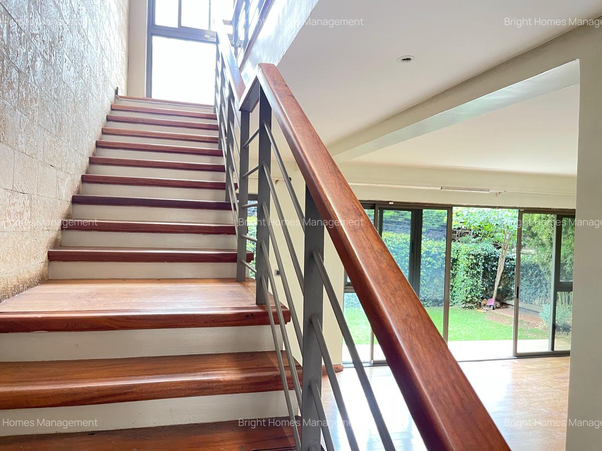 4 Bed Townhouse with En Suite in Kileleshwa - 16