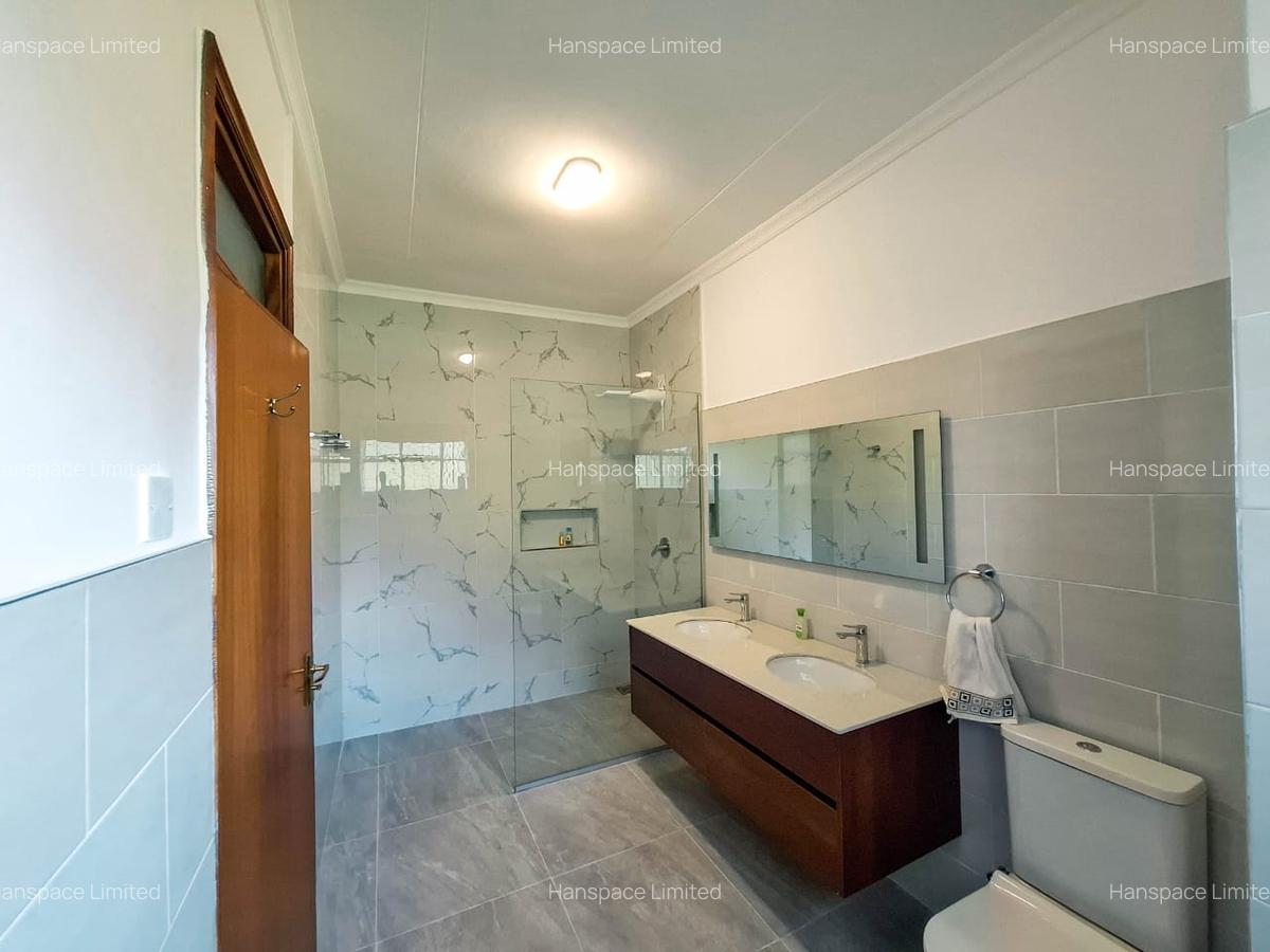 4 Bed Villa with En Suite in Loresho - 18