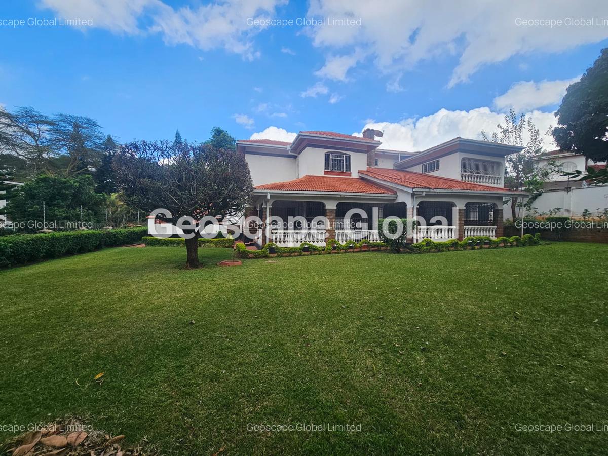 4 Bed House with En Suite in Rosslyn - 17