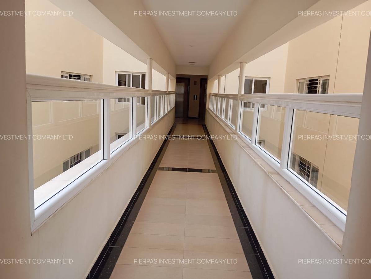 Serviced 3 Bed Apartment with En Suite in Westlands Area - 10