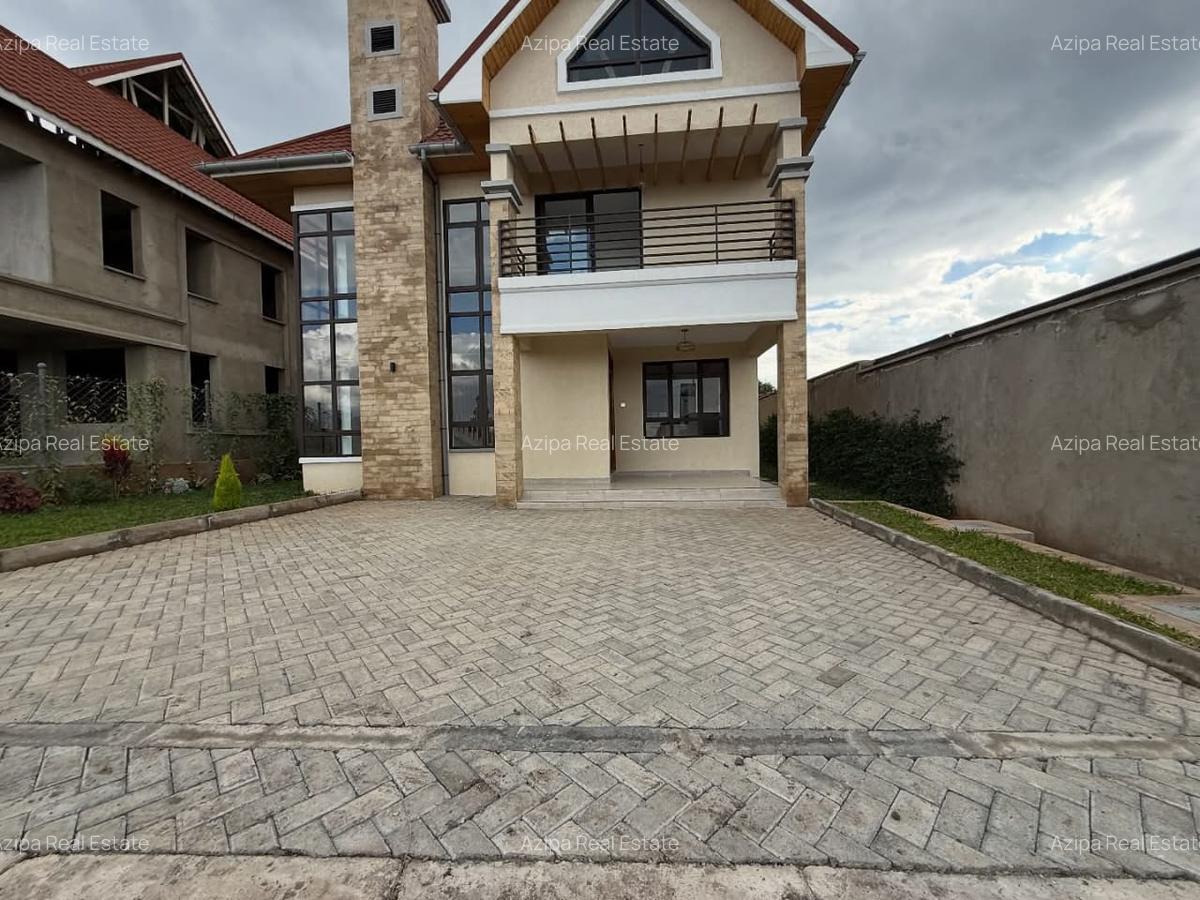 4 Bed Townhouse with En Suite at Namanga Road - 19
