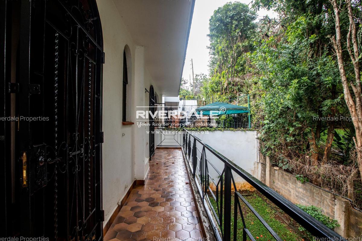 5 Bed Townhouse with En Suite in Riverside - 17