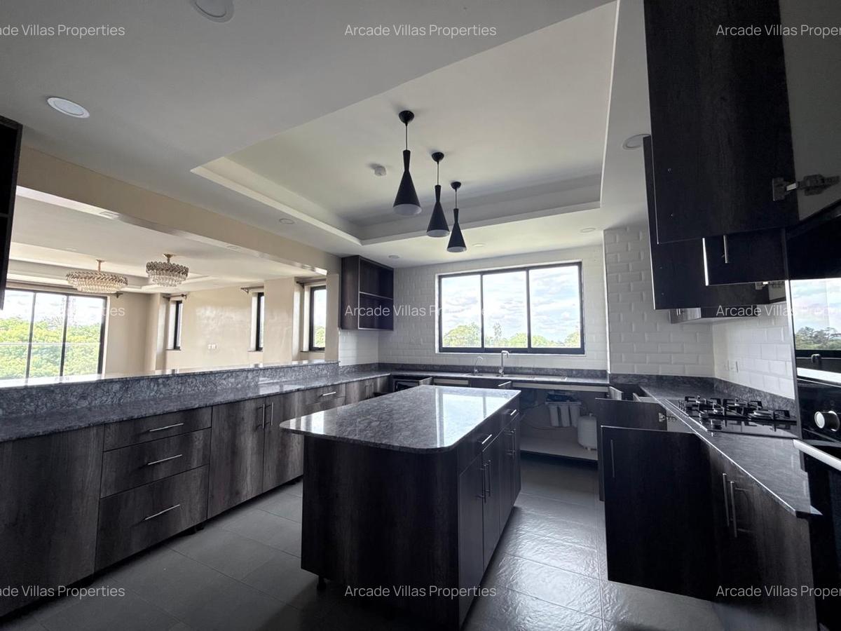 4 Bed Apartment with En Suite in Lavington - 5