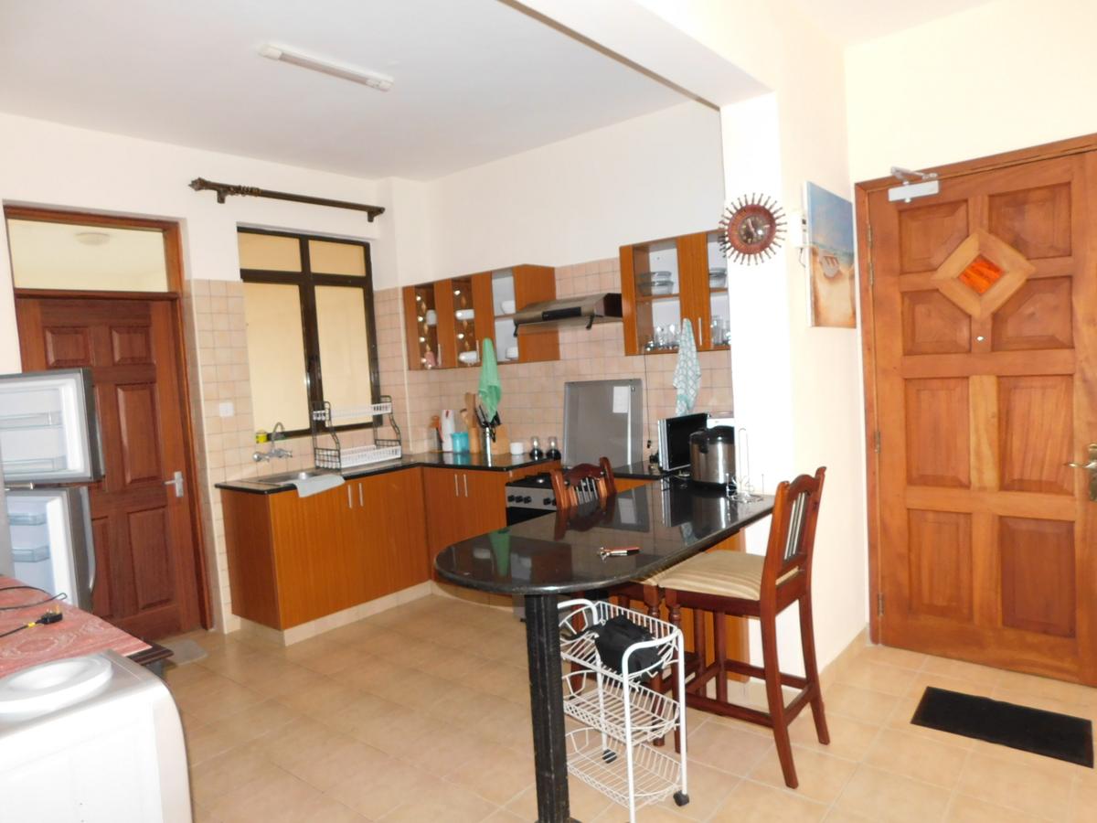 Serviced 3 Bed Apartment with En Suite in Nyali Area - 11