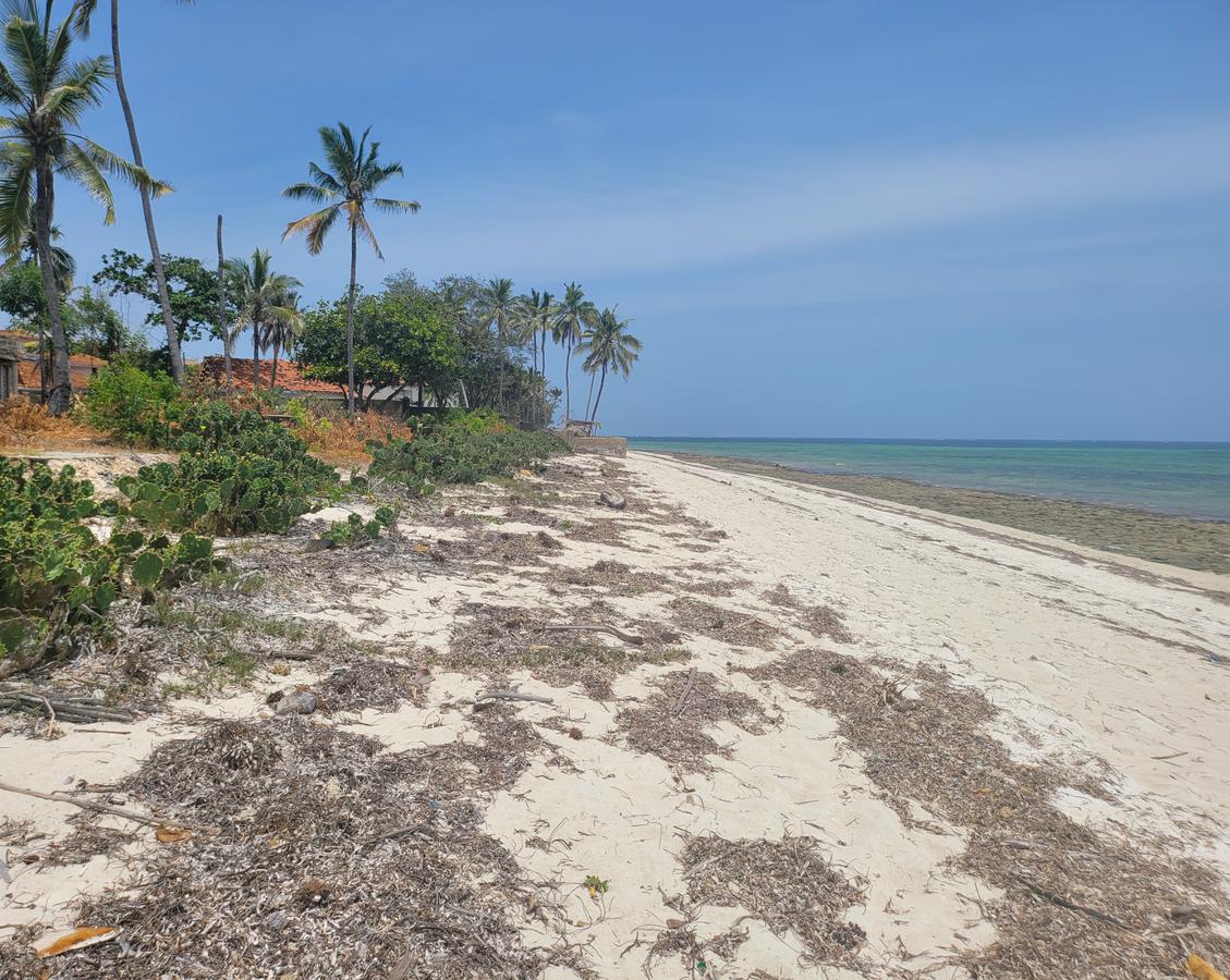 Residential Land in Nyali Area - 2