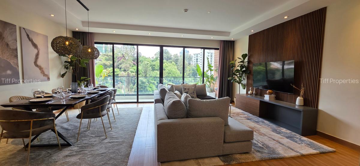 3 Bed Apartment in Riverside - 4