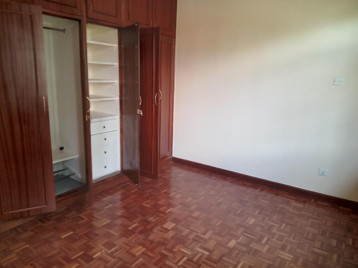 4 Bed Townhouse with En Suite at Lavington Estate Nairobi - 10