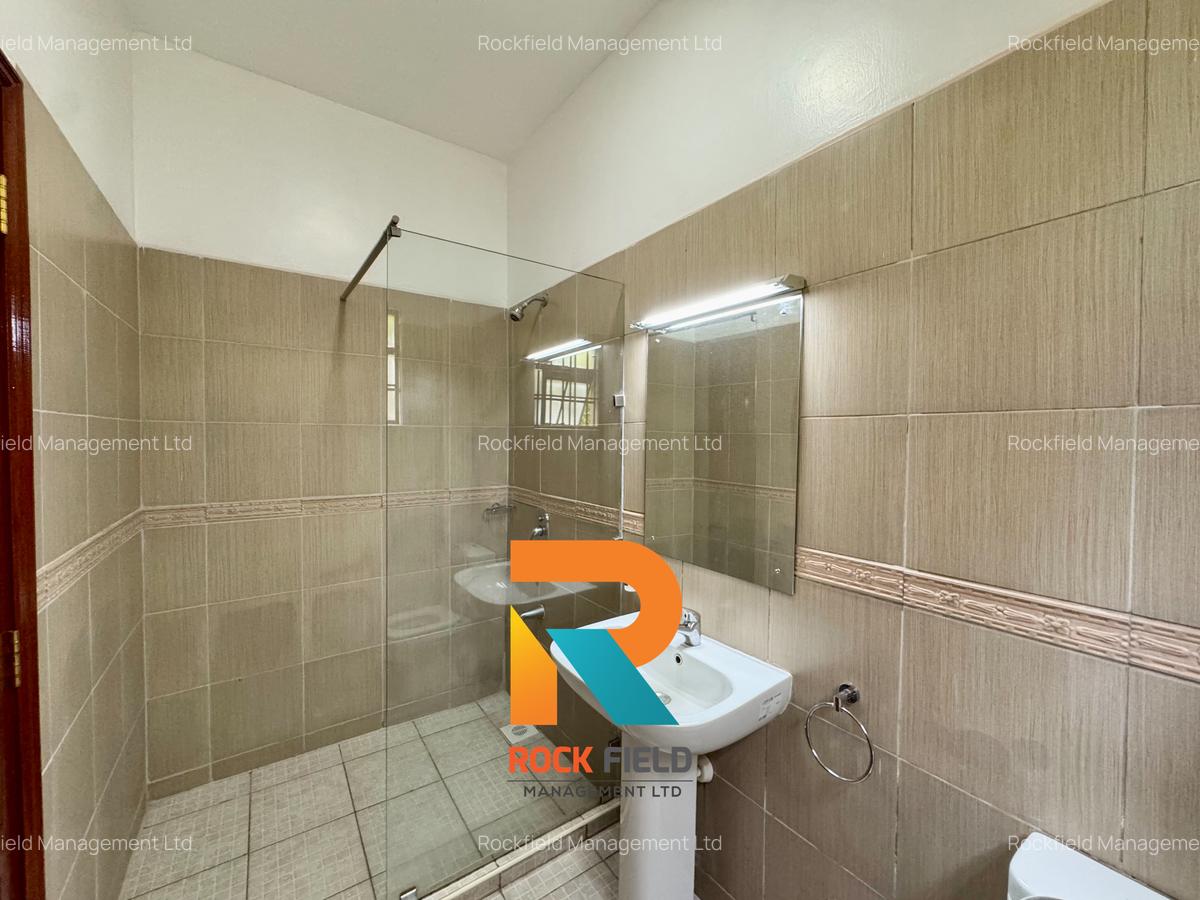 5 Bed Townhouse with En Suite in Kitisuru - 8