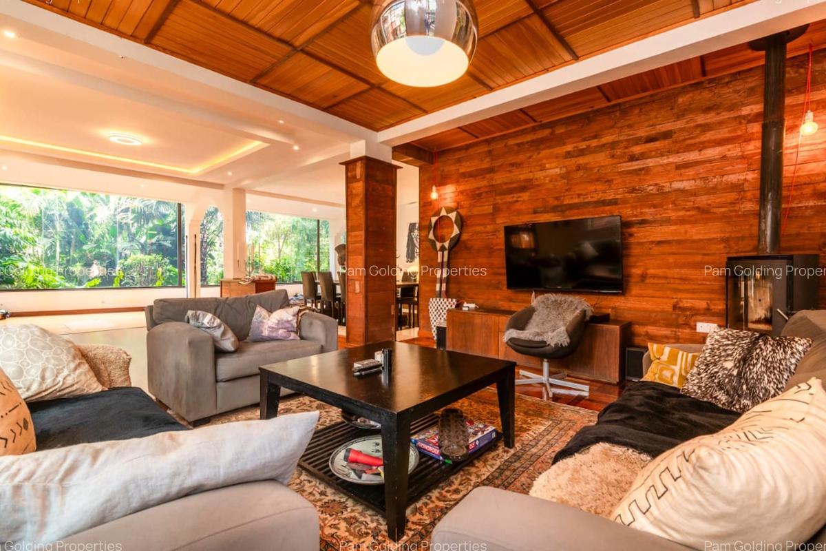 6 Bed House with Swimming Pool in Runda - 13