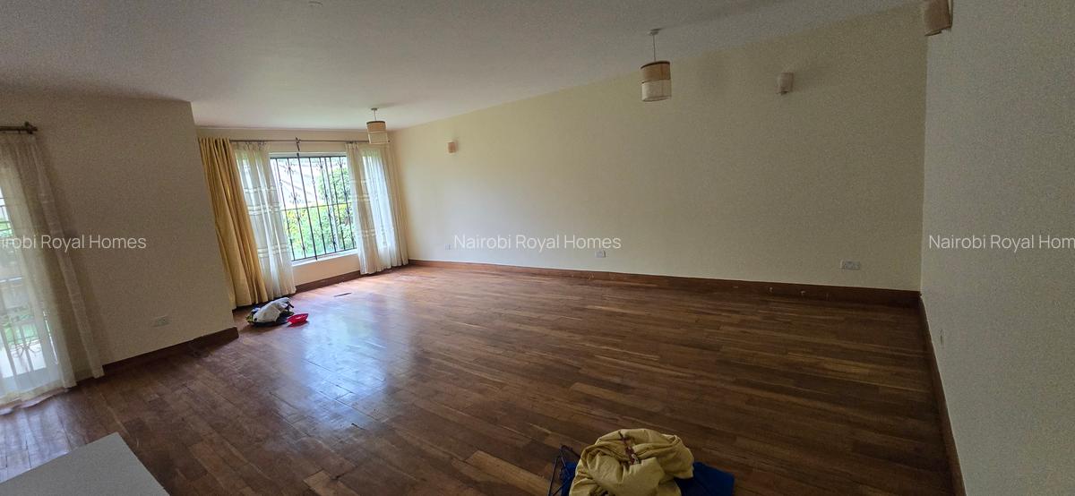 5 Bed Townhouse with En Suite at Spring Valley - 20