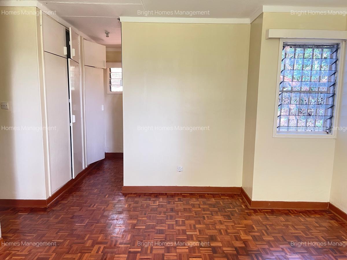 4 Bed House with En Suite in Loresho - 10