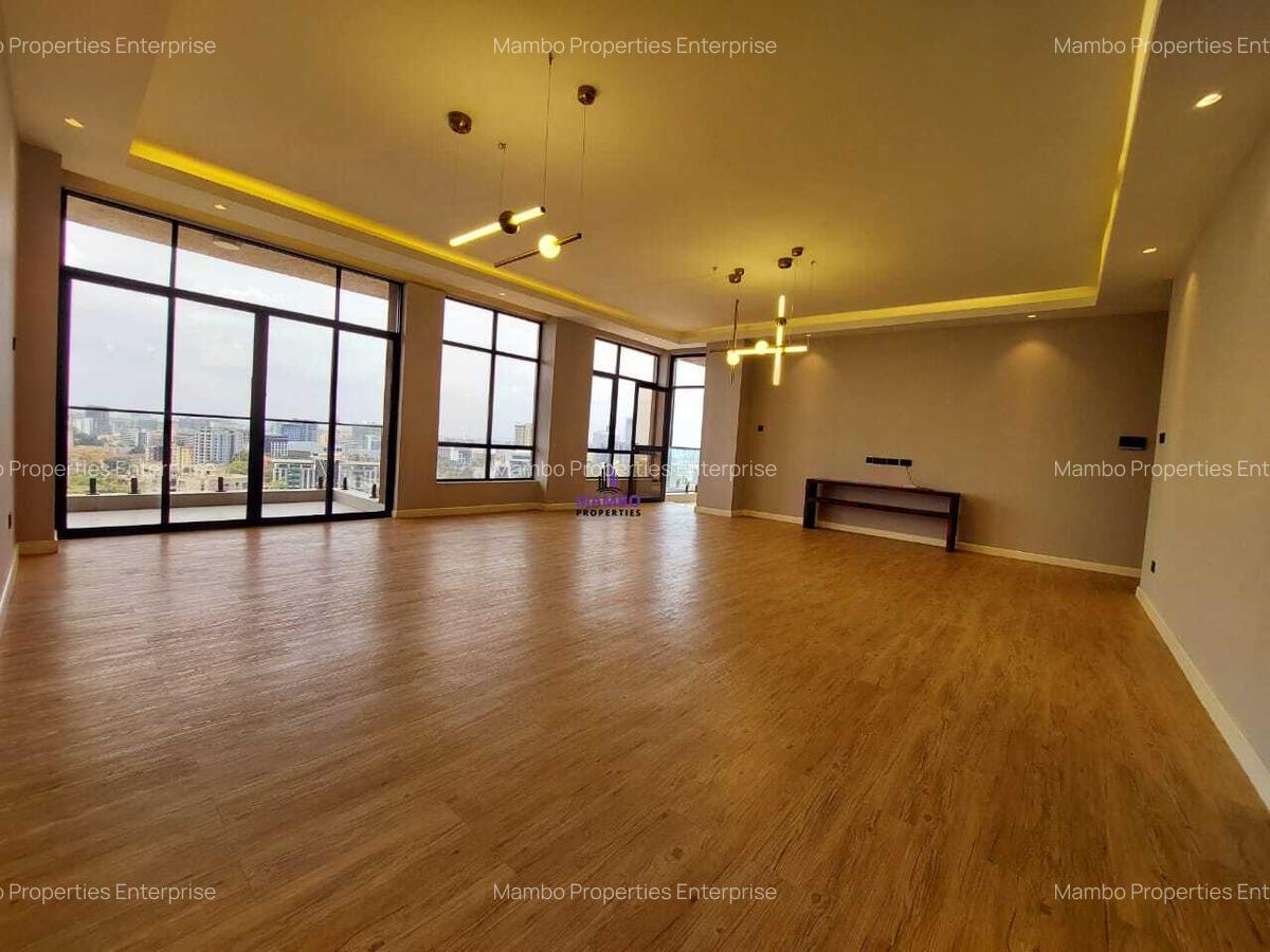 3 Bed Apartment with En Suite at Brookside Drive - 18