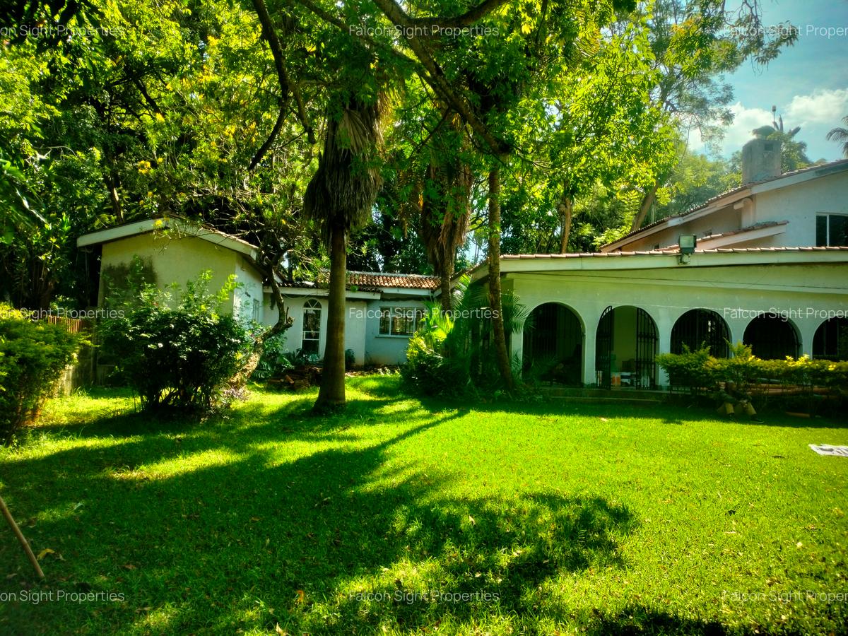 4 Bed Townhouse with Garden at Few Minutes Drive To Gigiri And Roslyn Academy - 1