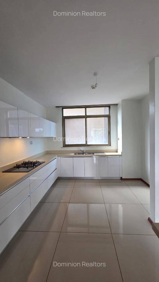 3 Bed Apartment with Gym in Westlands Area - 8
