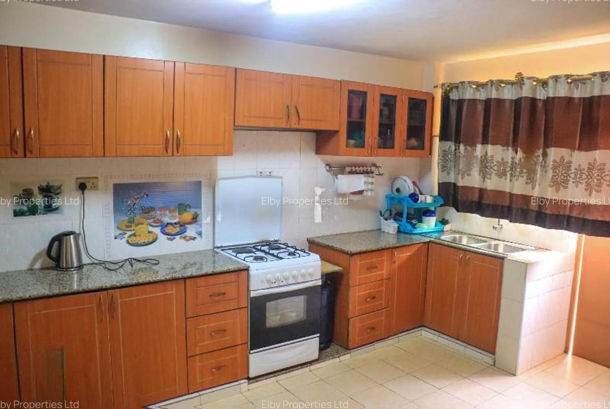 4 Bed House with En Suite at Garden Estate - 6