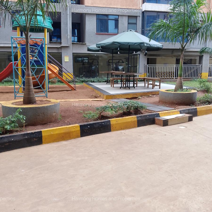 3 Bed Apartment with En Suite at Riverside - 4