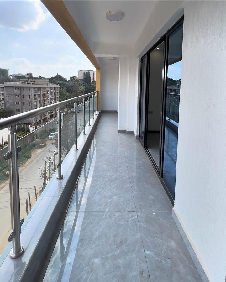 2 Bed Apartment with En Suite at Othaya Road - 5