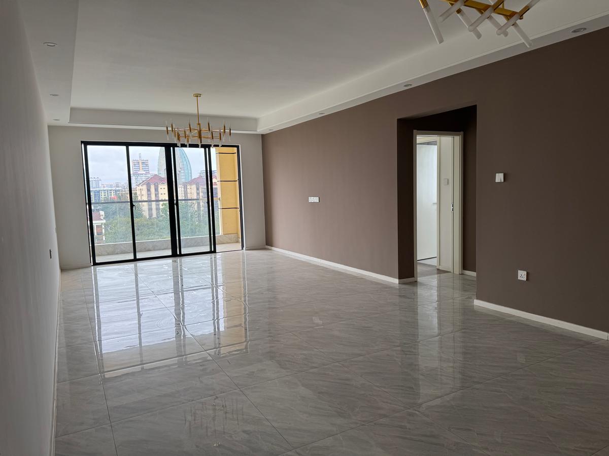 Serviced 2 Bed Apartment with En Suite in Kilimani - 4