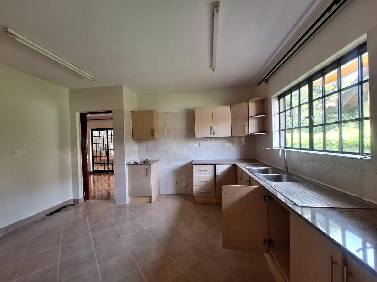 4 Bed Townhouse with En Suite in Spring Valley - 5