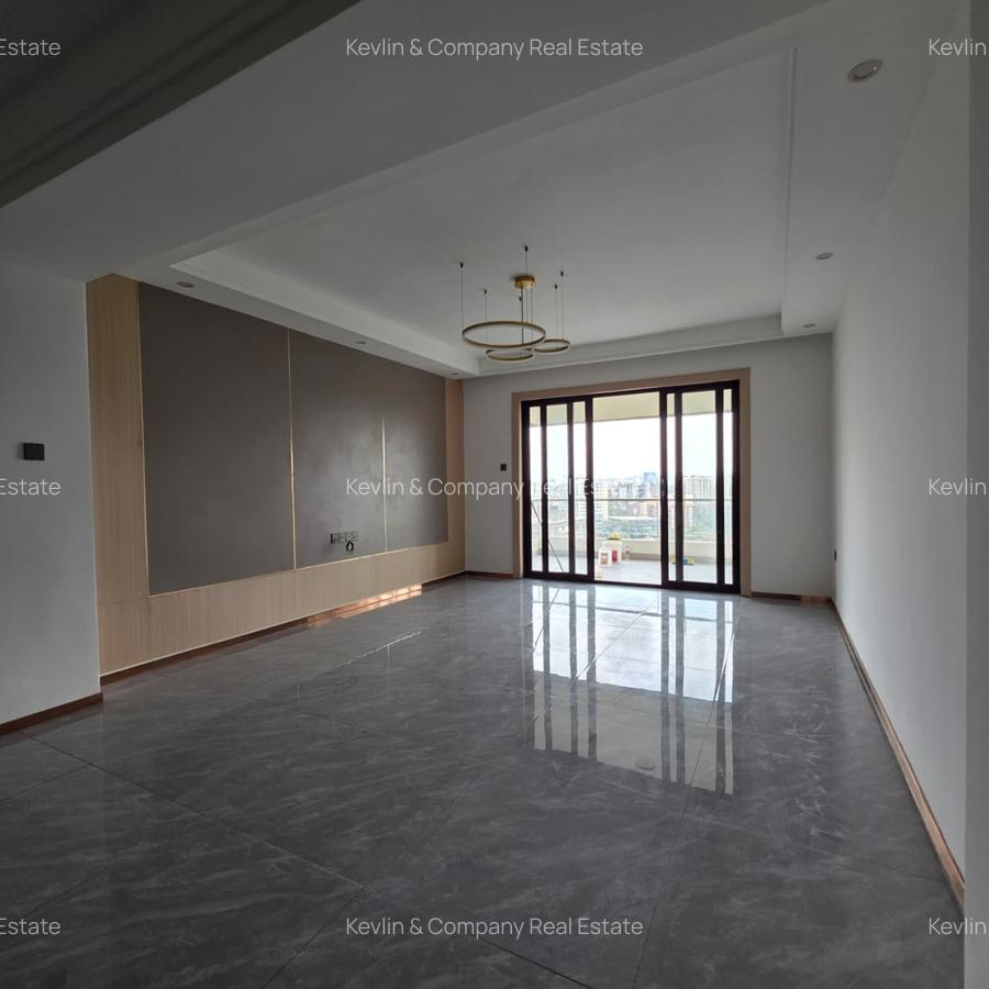 3 Bed Apartment with En Suite in Riverside - 5