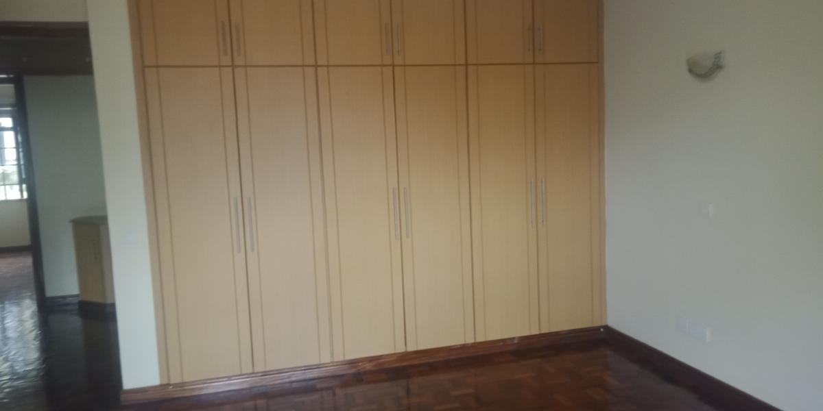 4 Bed Apartment with En Suite in Westlands Area - 10