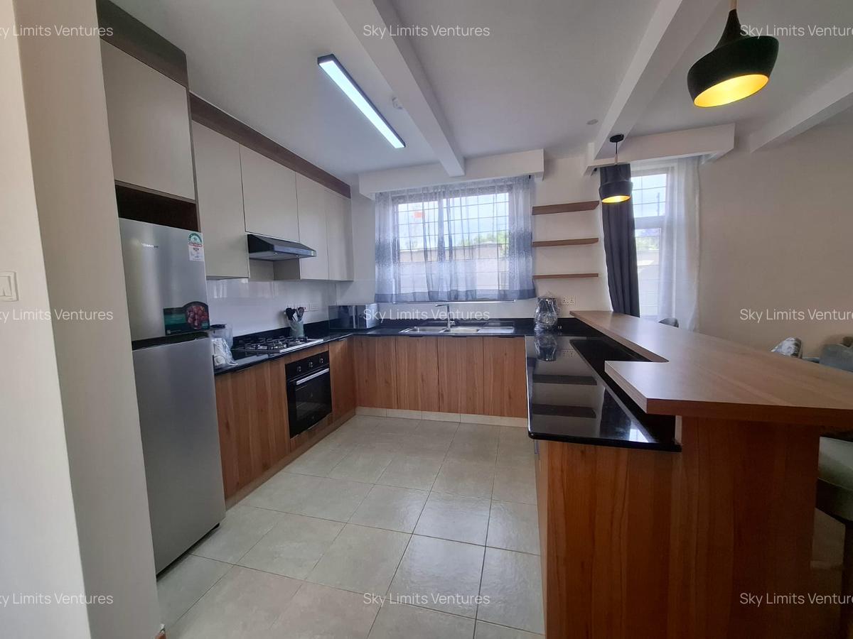 2 Bed Townhouse with En Suite in Ridgeways - 15