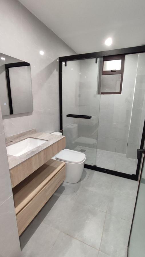 3 Bed Apartment with En Suite in Riverside - 11