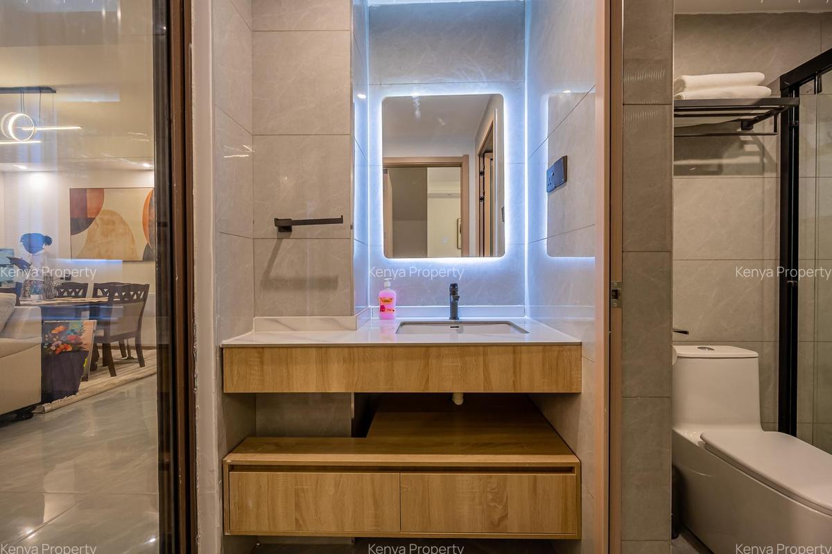 2 Bed Apartment with En Suite at Riverside Drive - 17