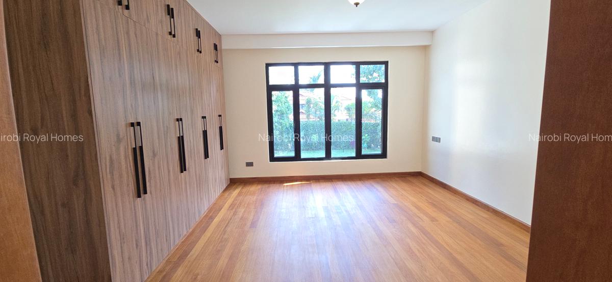 5 Bed House with En Suite at Runda Road - 16