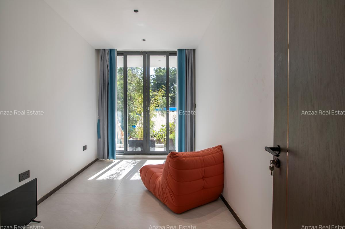 5 Bed Villa with En Suite at Jacaranda Avenue - 14