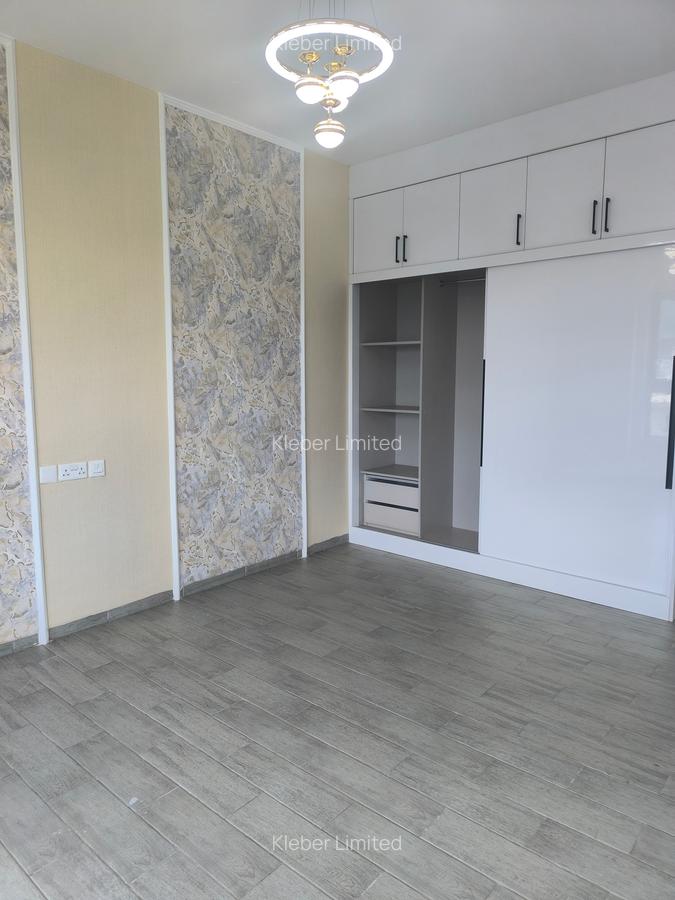 2 Bed Apartment with En Suite in Lavington - 9