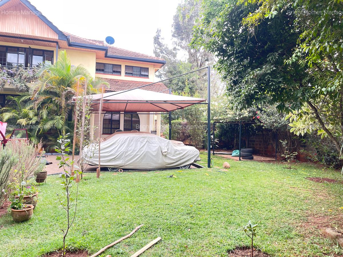 4 Bed Townhouse with En Suite in Lavington - 17