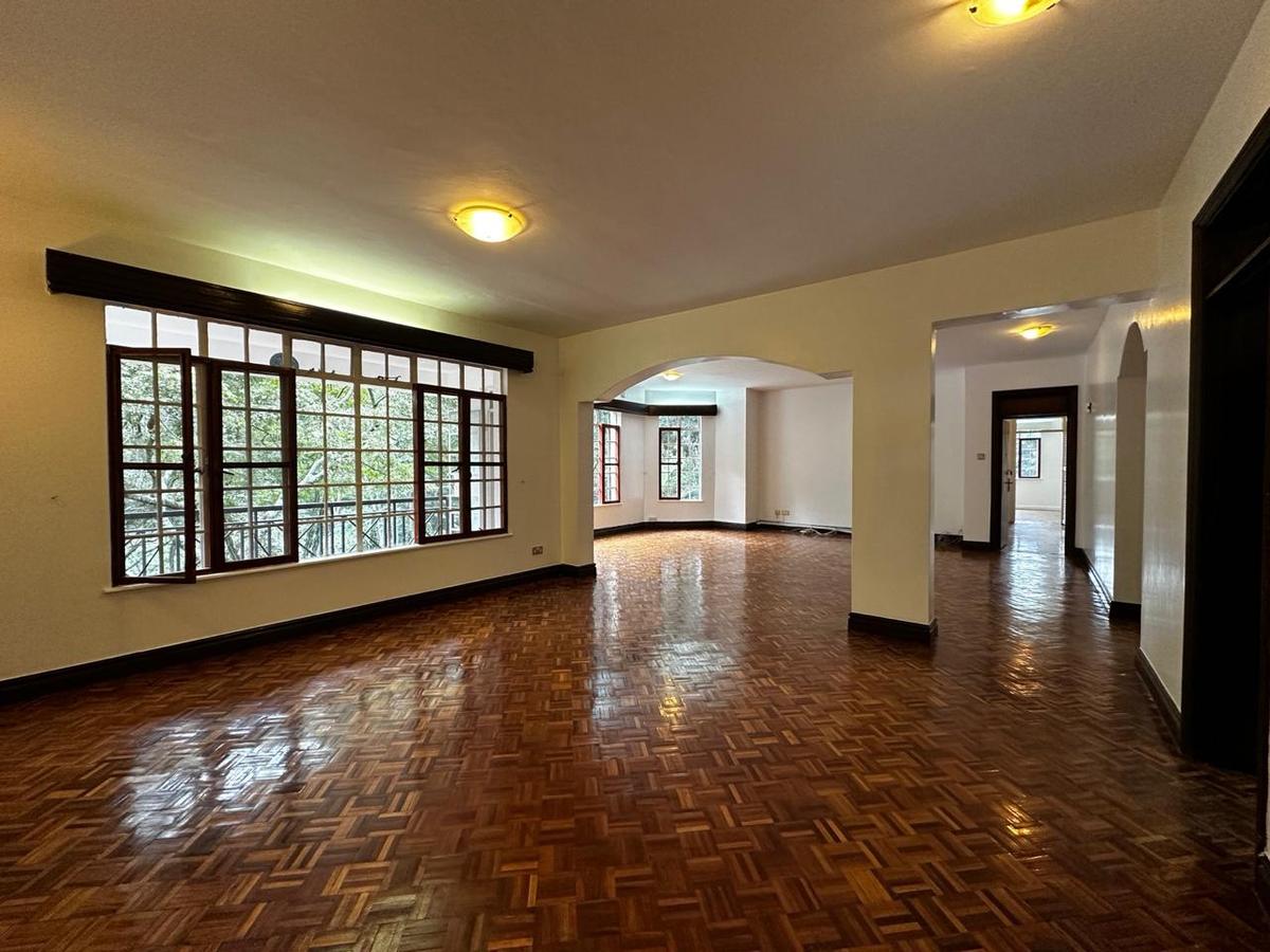 Serviced 4 Bed Apartment with En Suite in Muthaiga - 18