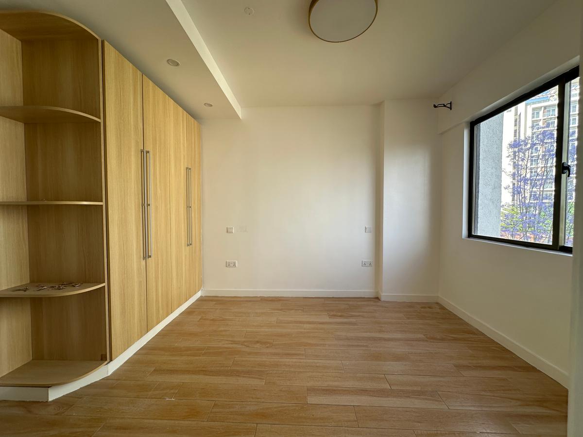 Serviced 3 Bed Apartment with En Suite in Kileleshwa - 12