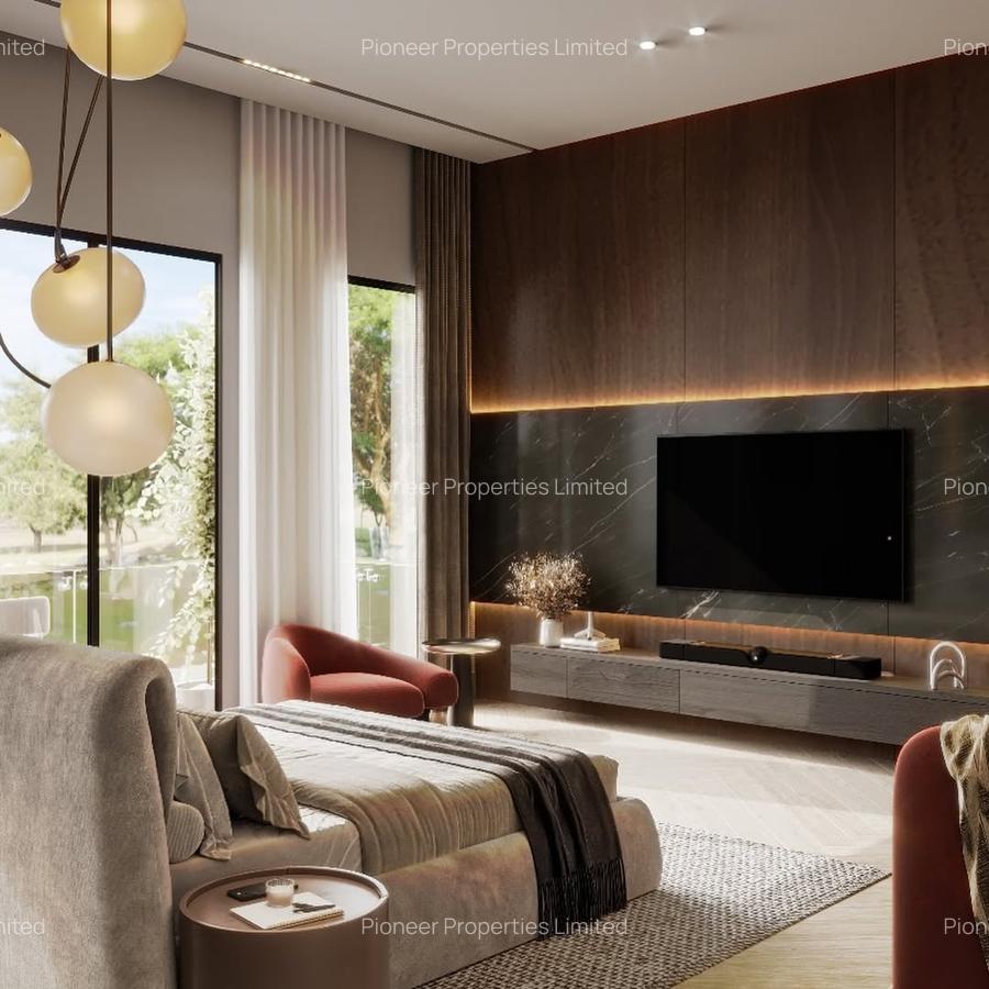 5 Bed House with En Suite at 00502 - 4