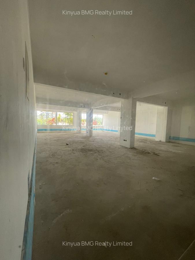 1,130 ft² Office with Service Charge Included at Links Road - 6