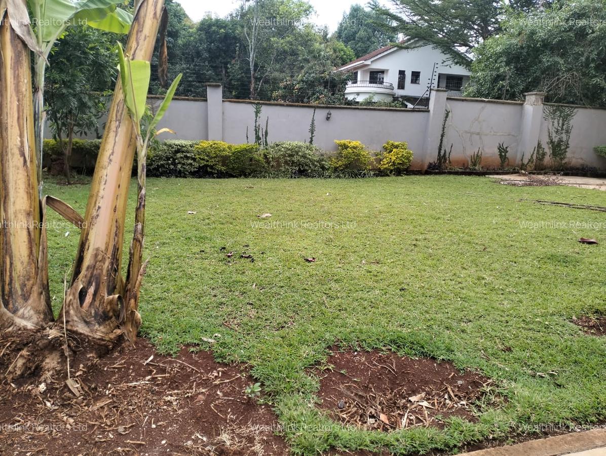 4 Bed Townhouse with En Suite at Lonetree - 4