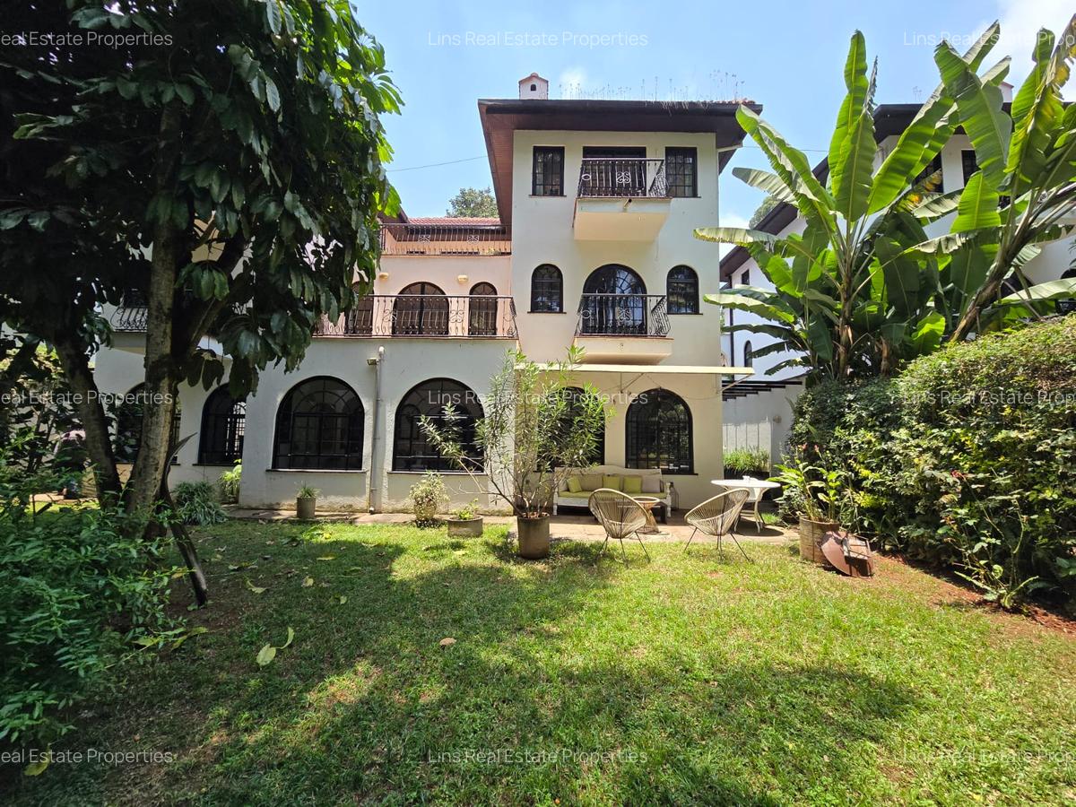 4 Bed Townhouse with En Suite in Riverside - 4