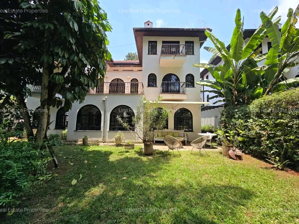 4 Bed Townhouse with En Suite in Riverside - 3