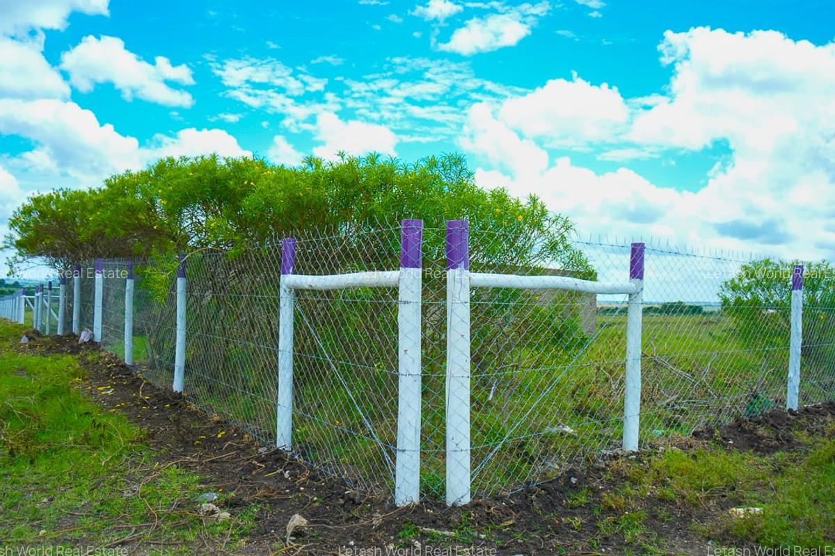 Land in Kitengela - 5