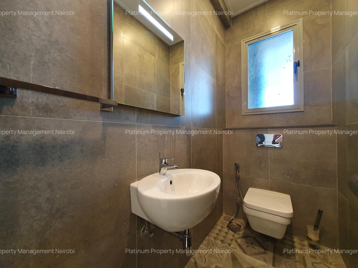 2 Bed Apartment with En Suite at Skynest - 7