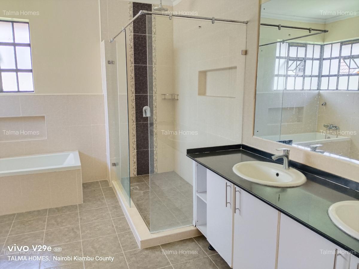 4 Bed Townhouse with En Suite at Off Kiambu Road - 18