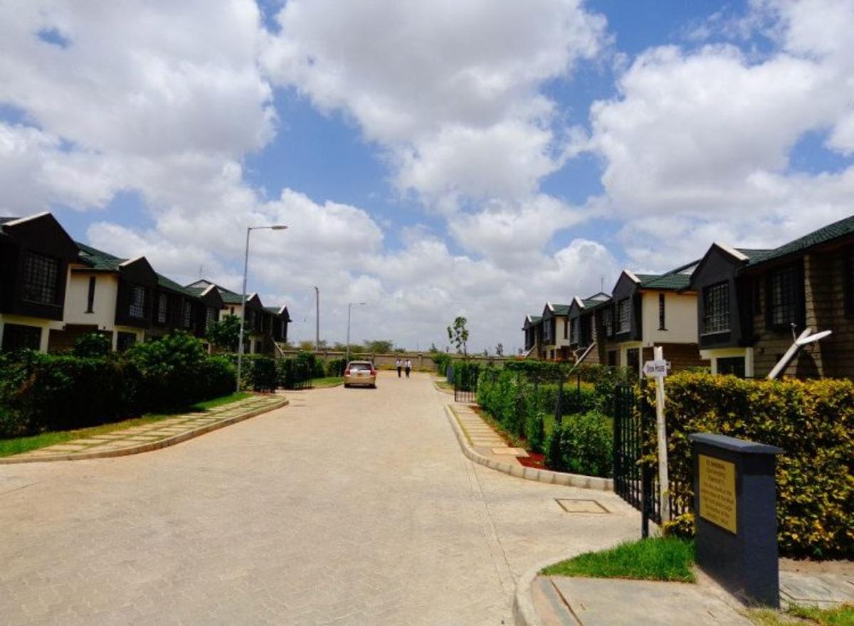 3 Bed Townhouse with En Suite at Mombasa Road - 9