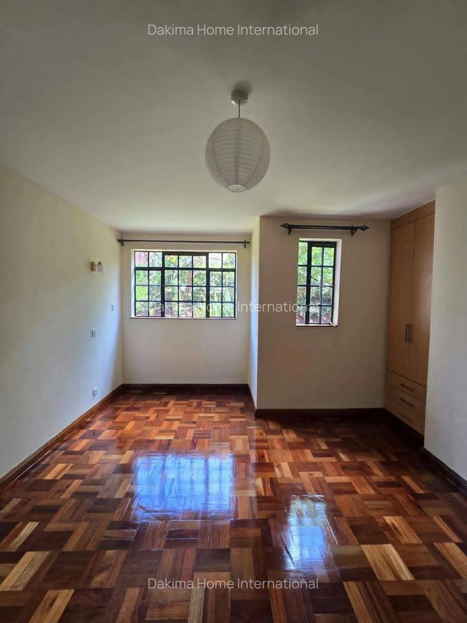 4 Bed Townhouse with En Suite in Runda - 5