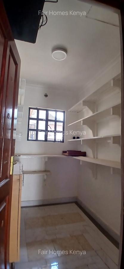 4 Bed Townhouse with En Suite at Lavington Green - 14