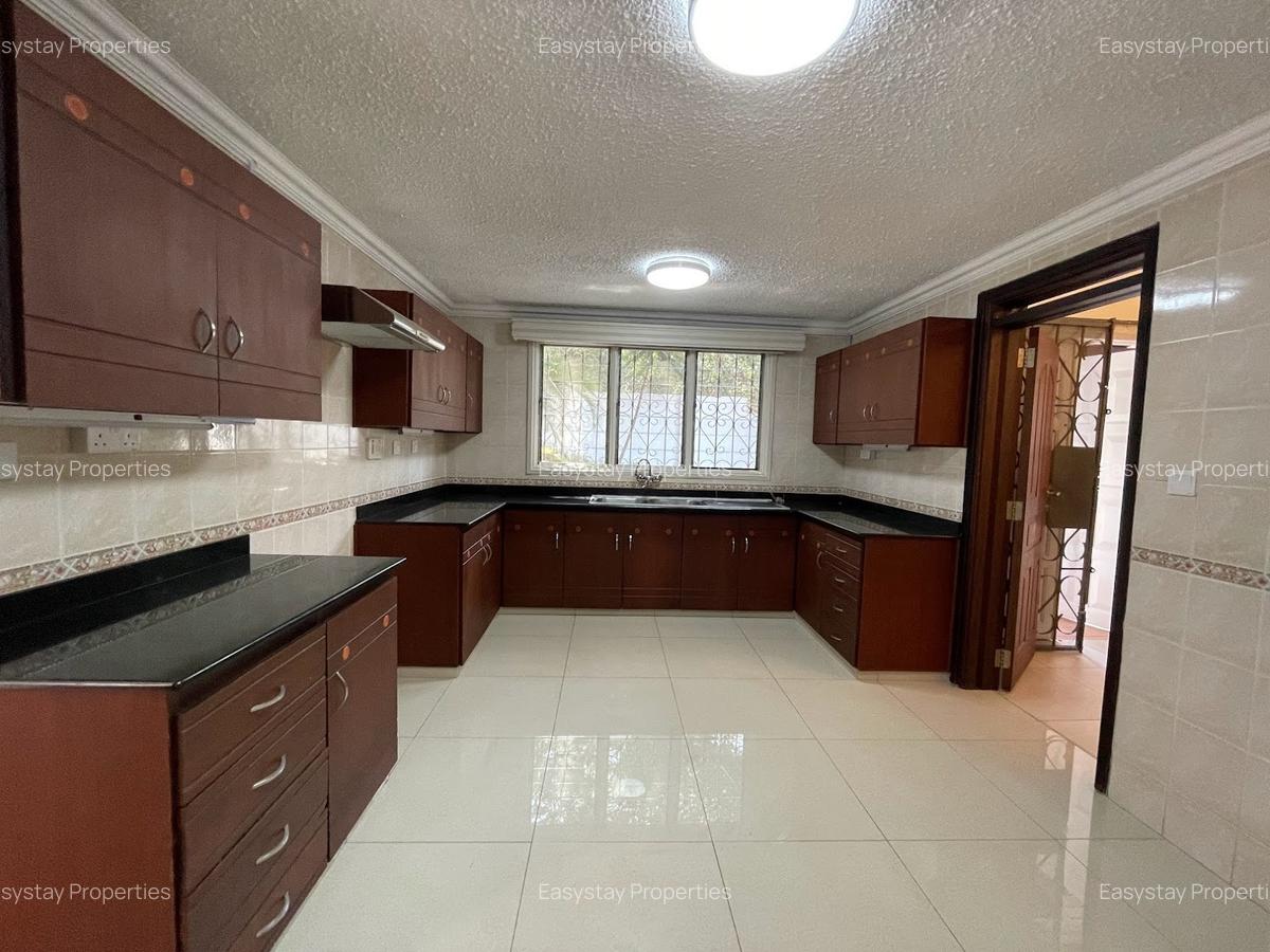 4 Bed Townhouse in Muthaiga - 2