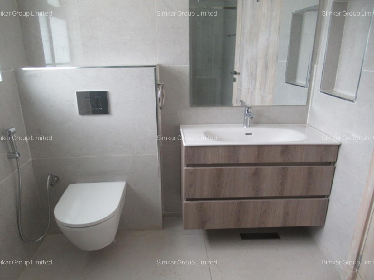 5 Bed House with En Suite at Runda - 20