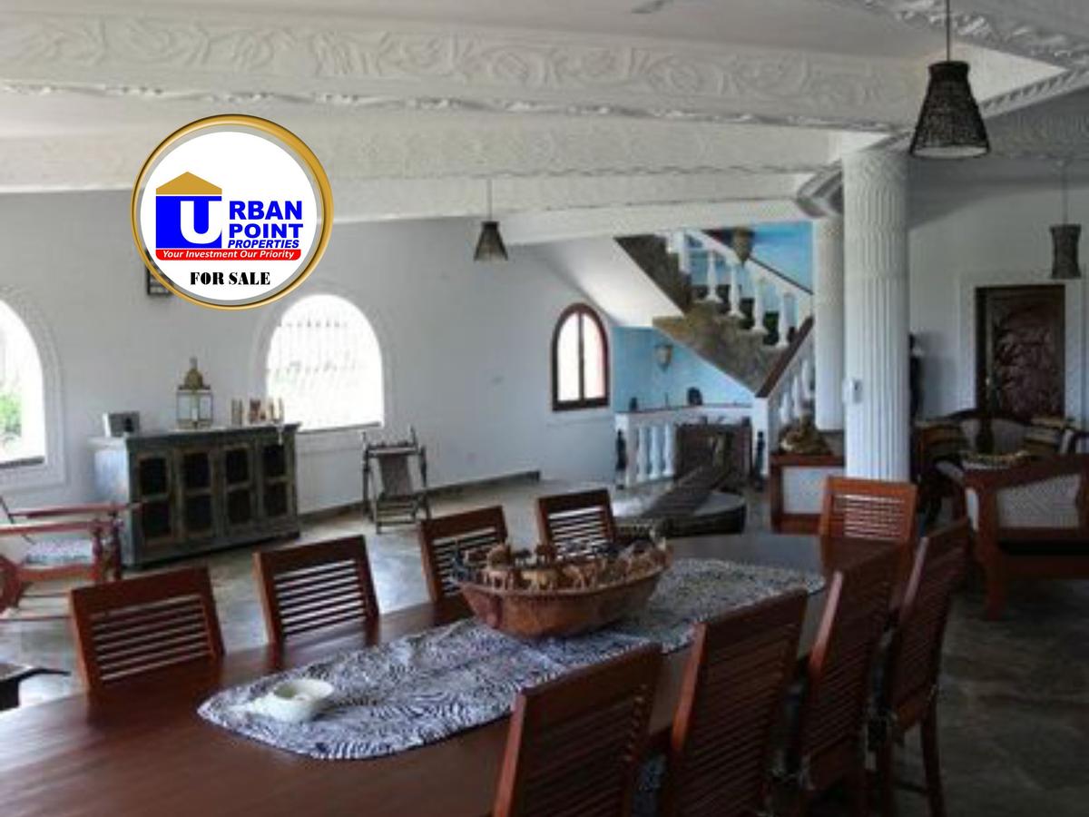 5 Bed House with En Suite in Watamu - 5