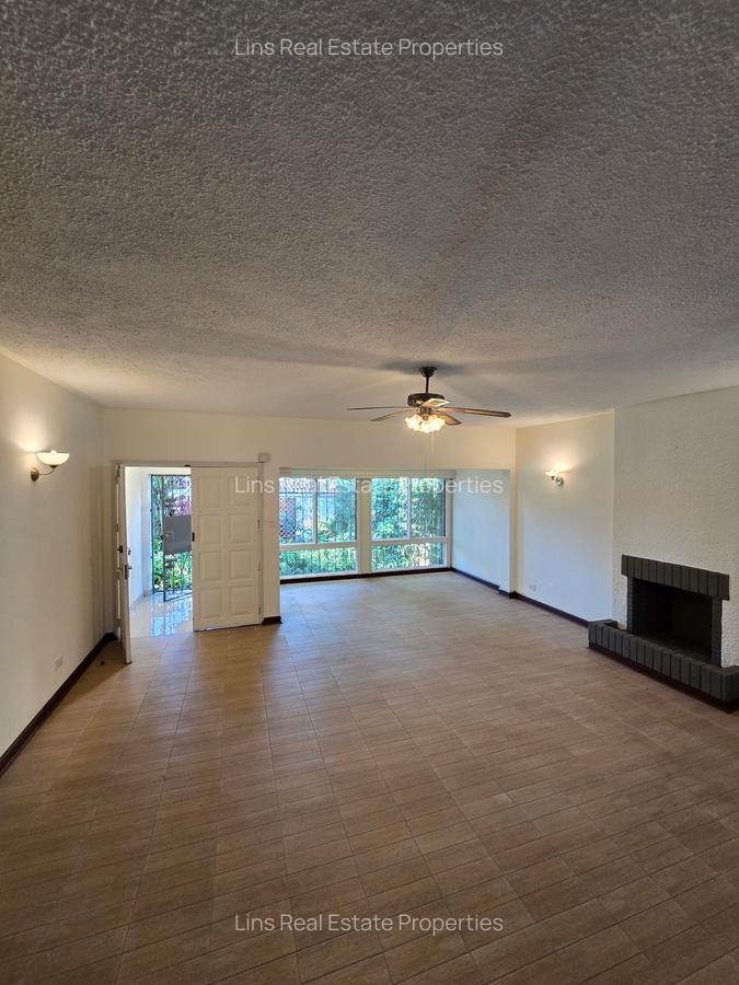 4 Bed Townhouse with En Suite in Muthaiga - 14
